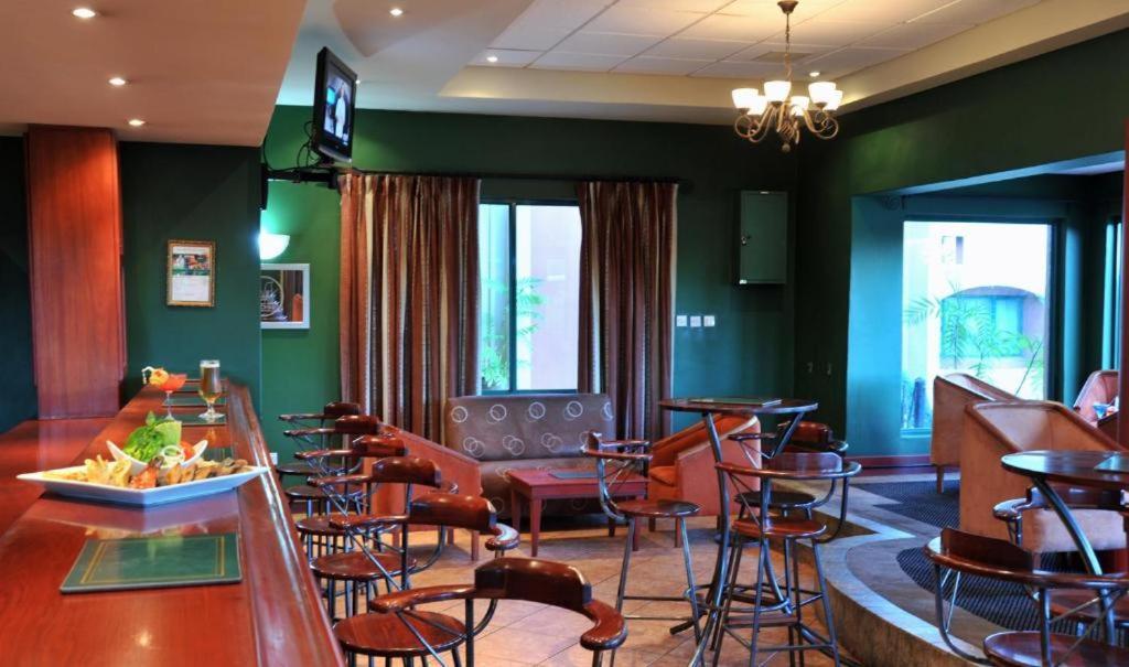 M'Kango Golfview Hotel Lusaka Kültér fotó