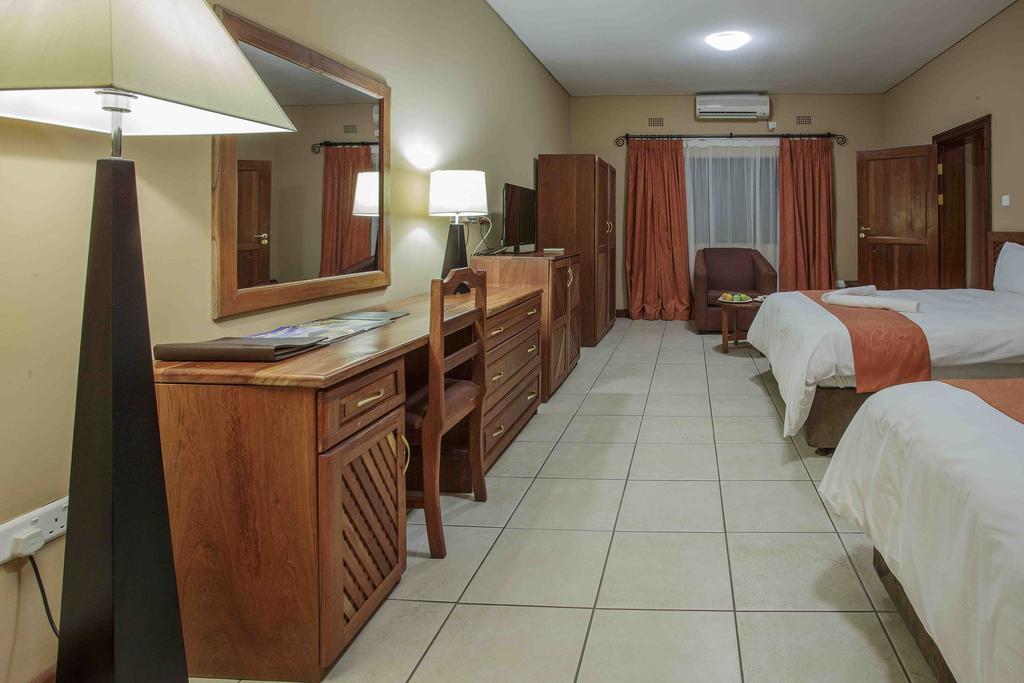 M'Kango Golfview Hotel Lusaka Kültér fotó