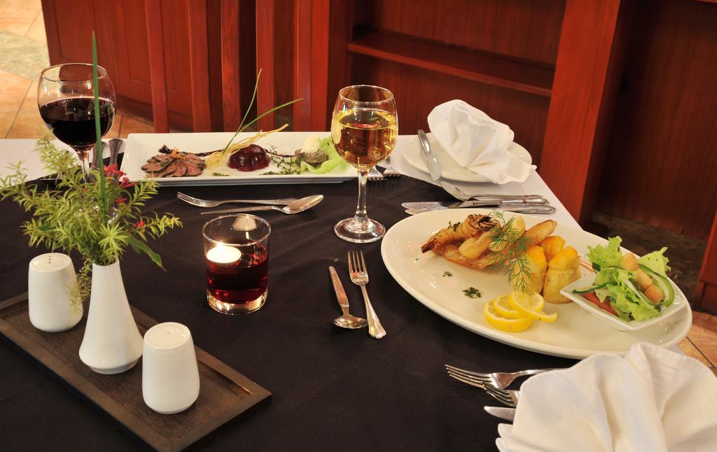 M'Kango Golfview Hotel Lusaka Kültér fotó