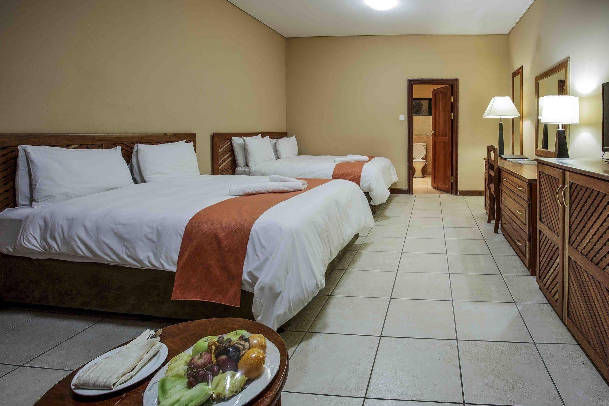 M'Kango Golfview Hotel Lusaka Kültér fotó