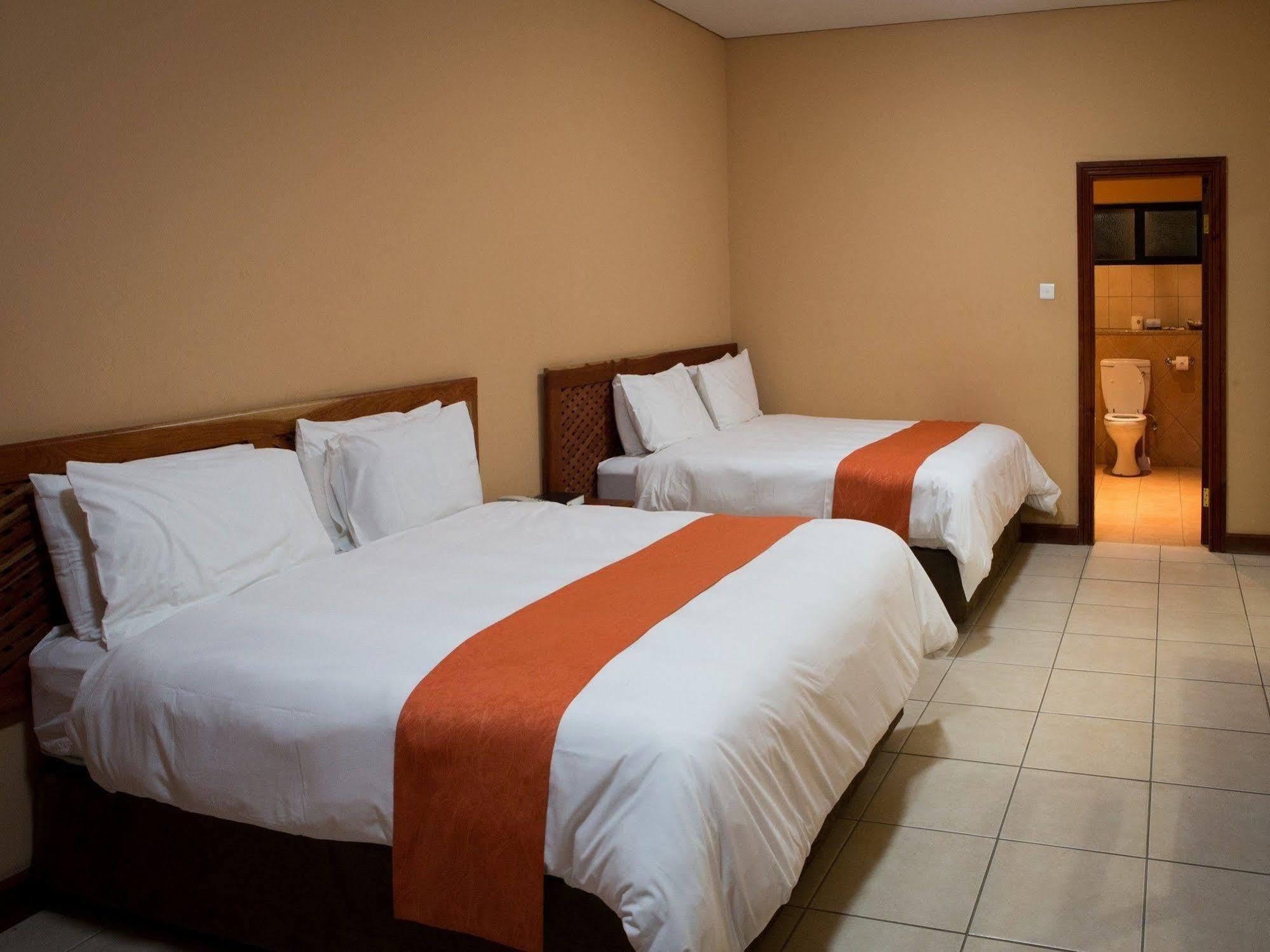 M'Kango Golfview Hotel Lusaka Kültér fotó